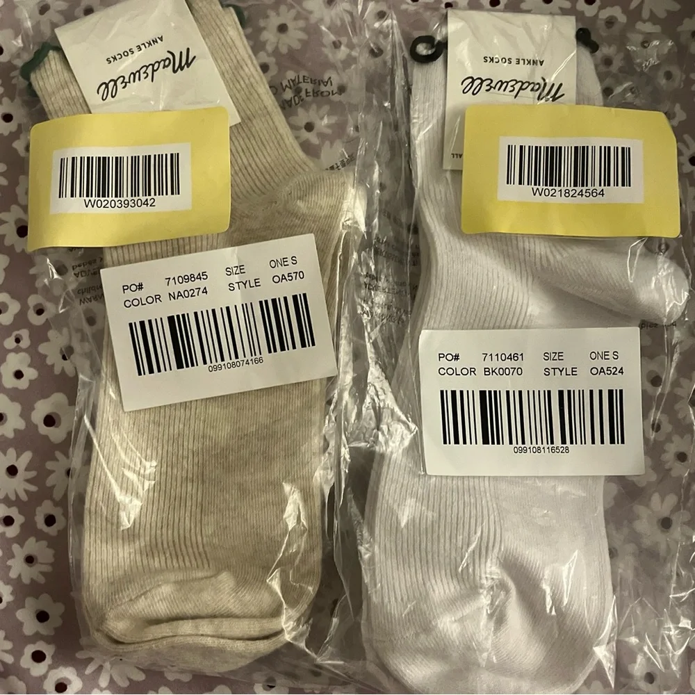 NWT Madewell Ruffle Trim Ankle Socks - 2 pairs